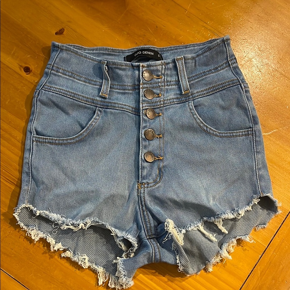 High-Waisted Blue Jean Shorts with Distressed Hem Size Small